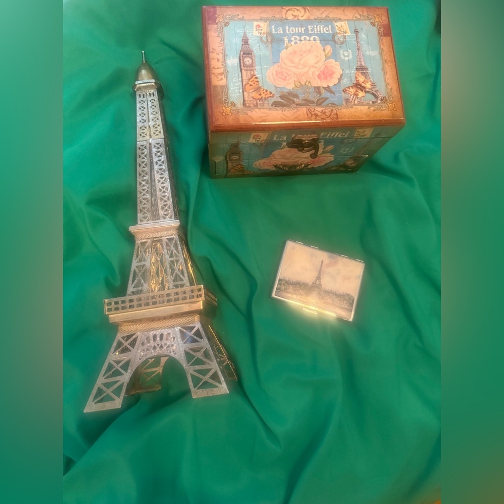 Eiffel Tower Decorative set